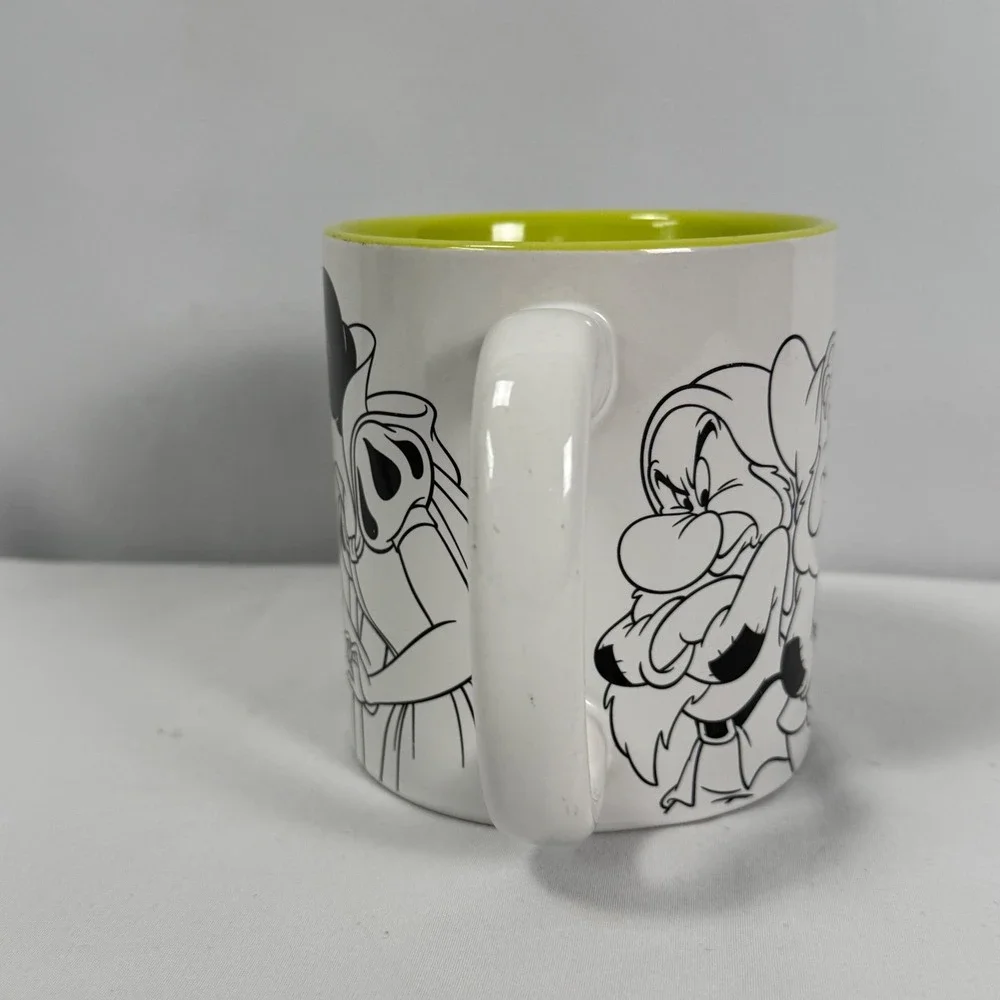 Disney Store Snow White‎ Seven Dwarfs Ceramic Mug White Lime